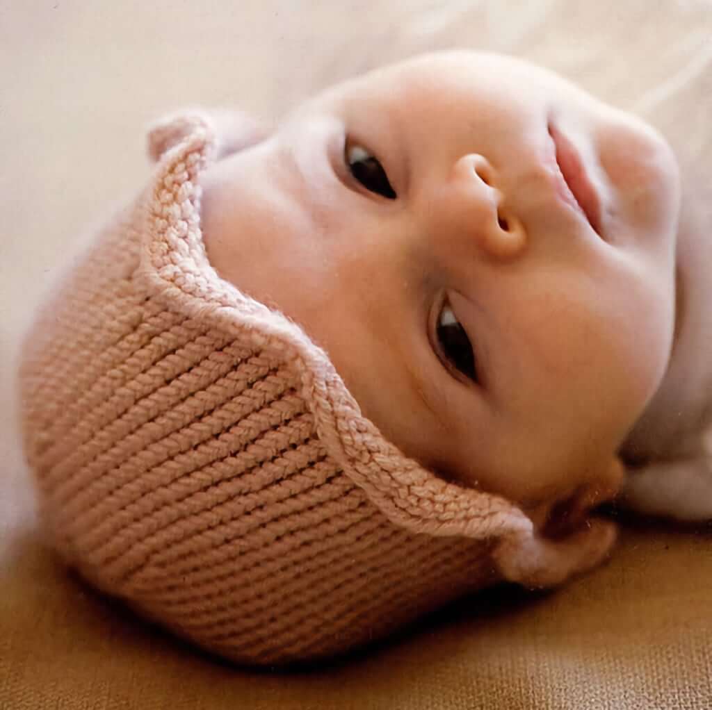Knitting Patterns | Hats, Mittens & Scarves: 25 Cool & Cozy Knits Hats, Mittens & Scarves: 25 Cool and Cozy Knitted Projects by Andrea Tung Yarn Designers Boutique