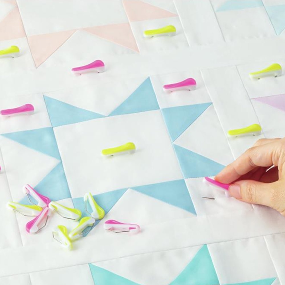 Clover Wonder Pins, Pin Your Sewing & Quilting Projects with One Hand Wonder Pins, One-Handed Pins, 20 Pack Yarn Designers Boutique