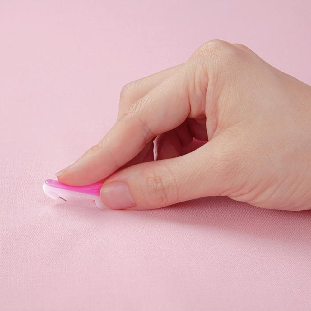 Clover Wonder Pins, Pin Your Sewing & Quilting Projects with One Hand Wonder Pins, One-Handed Pins, 20 Pack Yarn Designers Boutique