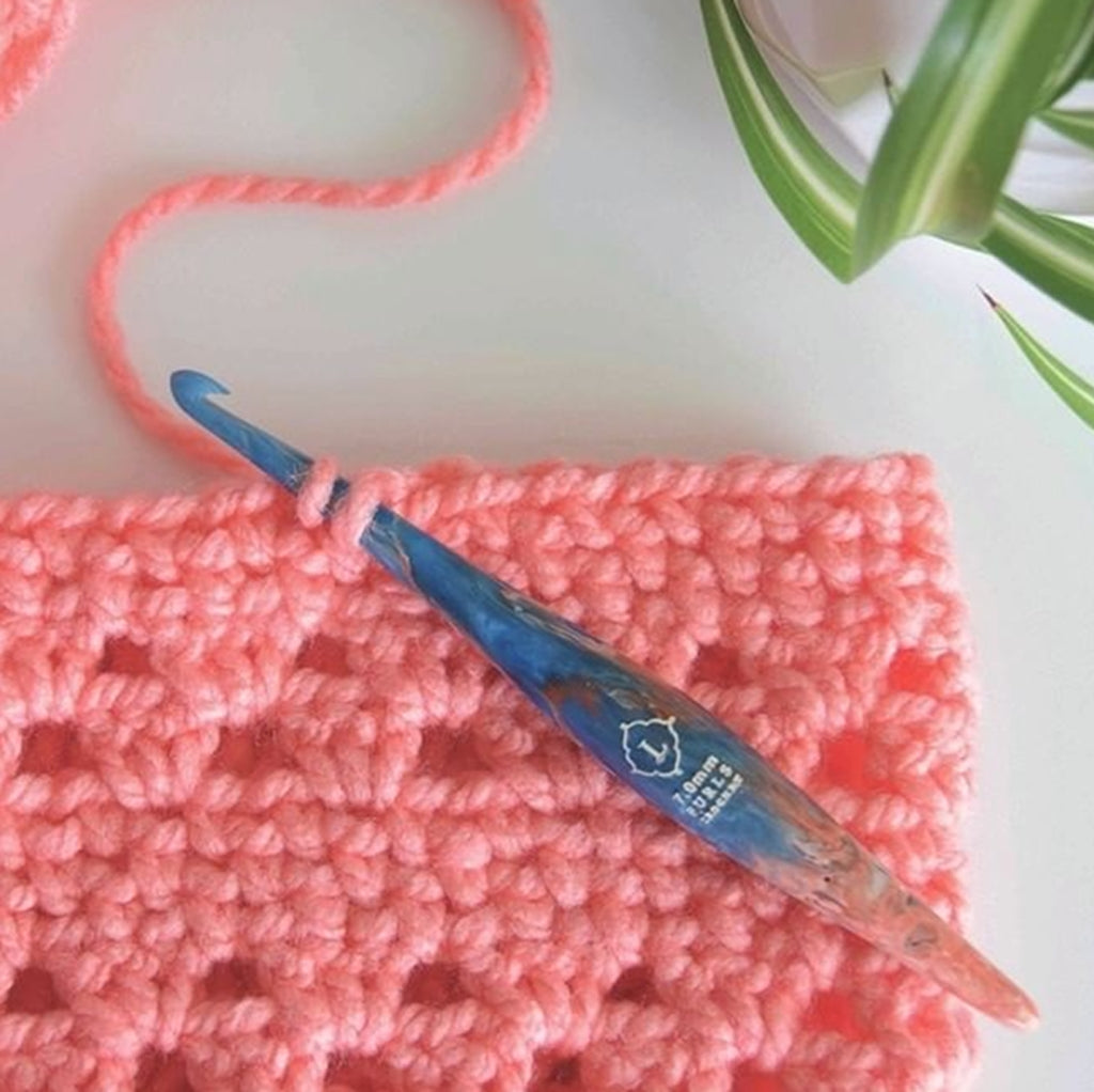 Furls Crochet Hooks, Streamline Swirl Andromeda Resin Crochet Hook Furls Streamline Swirl Andromeda Crochet Hook Yarn Designers Boutique