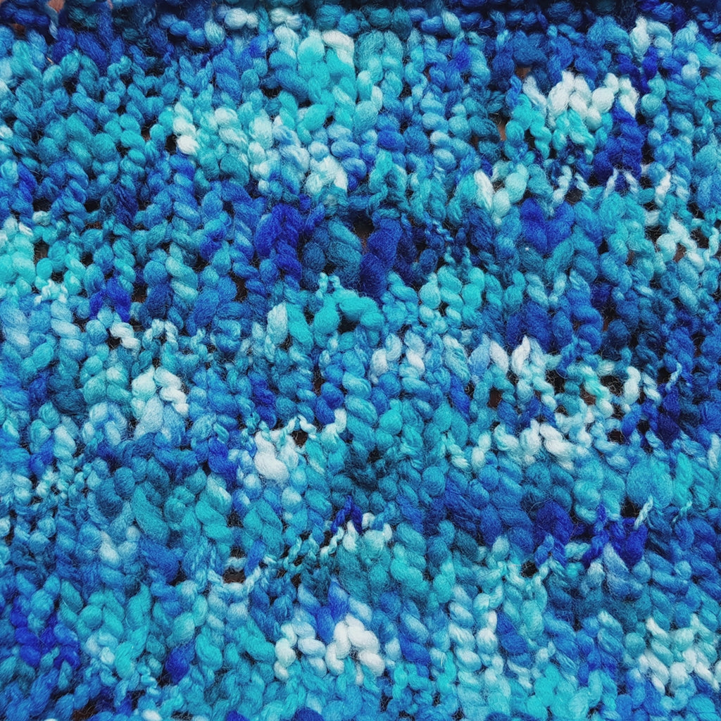Blue Hand Dyed Yarn, Ocean Waves, Merino Wool, Lumpy Bumpy Chunky Yarn Ocean Waves Hand Dyed Yarn, Chunky Lumpy Merino Wool Yarn Designers Boutique