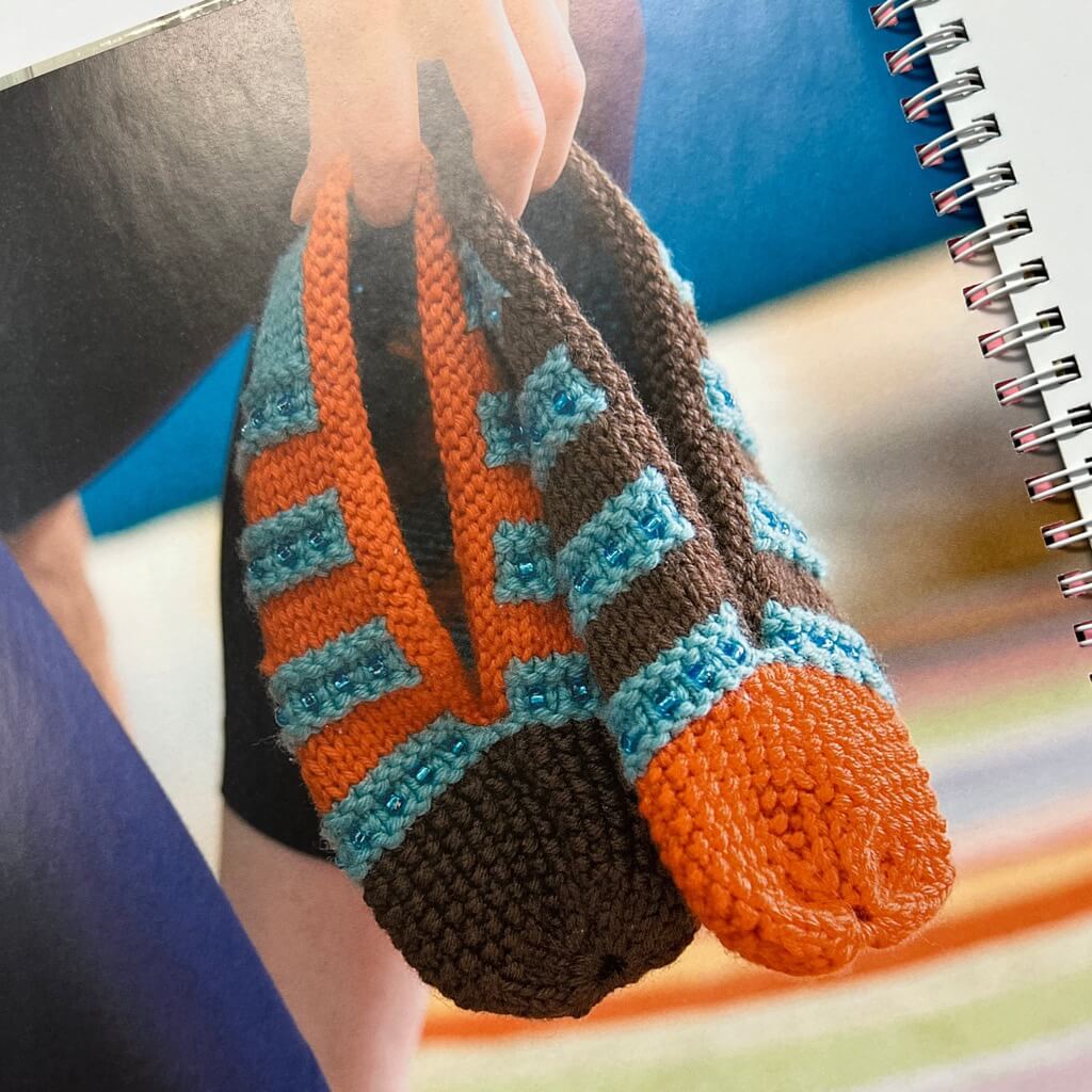 Knitting with Beads, 25 Beaded Knits: Fun Projects Fashionable Designs 25 Beaded Knits: Fashionable Designs to Wear Using Beads, Buttons, & Sequins Yarn Designers Boutique
