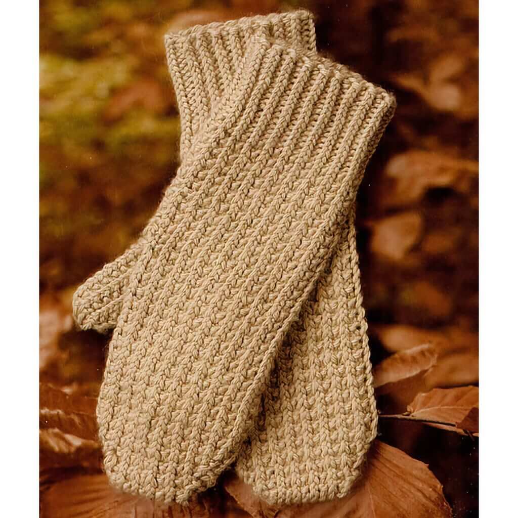 Knitting Patterns | Hats, Mittens & Scarves: 25 Cool & Cozy Knits Hats, Mittens & Scarves: 25 Cool and Cozy Knitted Projects by Andrea Tung Yarn Designers Boutique