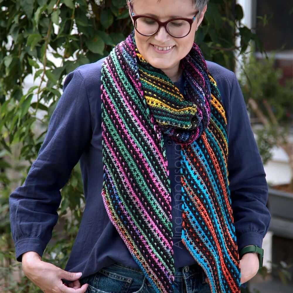 color your pixels scarf knitting kit by Alina Appasova, Yarn Designers Boutique 4010 & Thuja