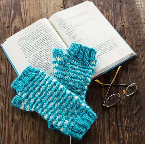 Step It Up Knits by Vickie Howell | How to Knit Intermediate Projects Step It Up Knits by Vickie Howell Yarn Designers Boutique