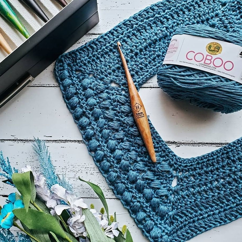 Furls Streamline Teak Crochet Hook