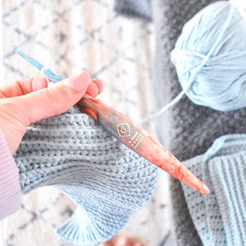 Furls Crochet Hooks, Streamline Swirl Andromeda Resin Crochet Hook Furls Streamline Swirl Andromeda Crochet Hook Yarn Designers Boutique